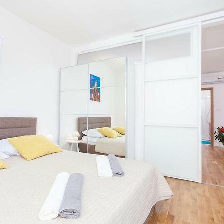 Apartment Mikula Makarska Esterno foto