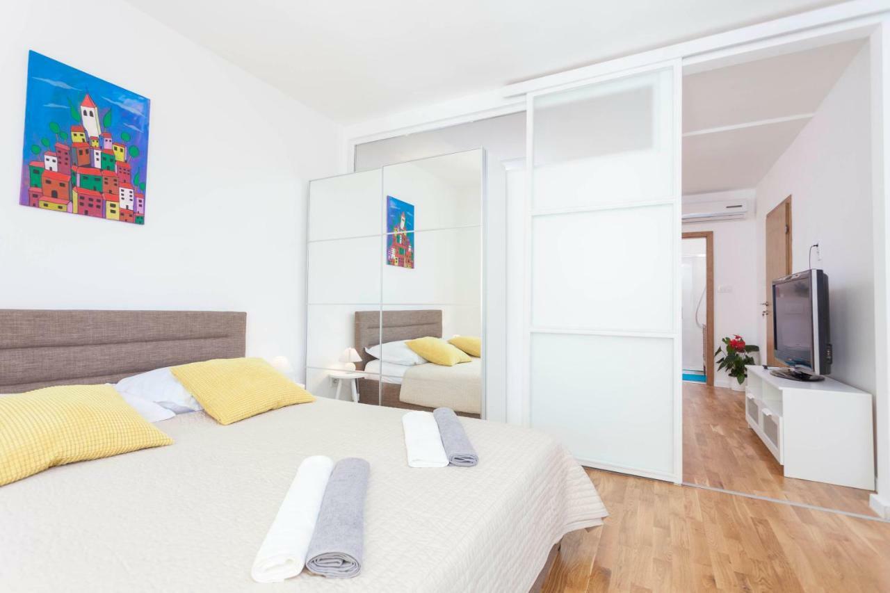 Apartment Mikula Makarska Esterno foto