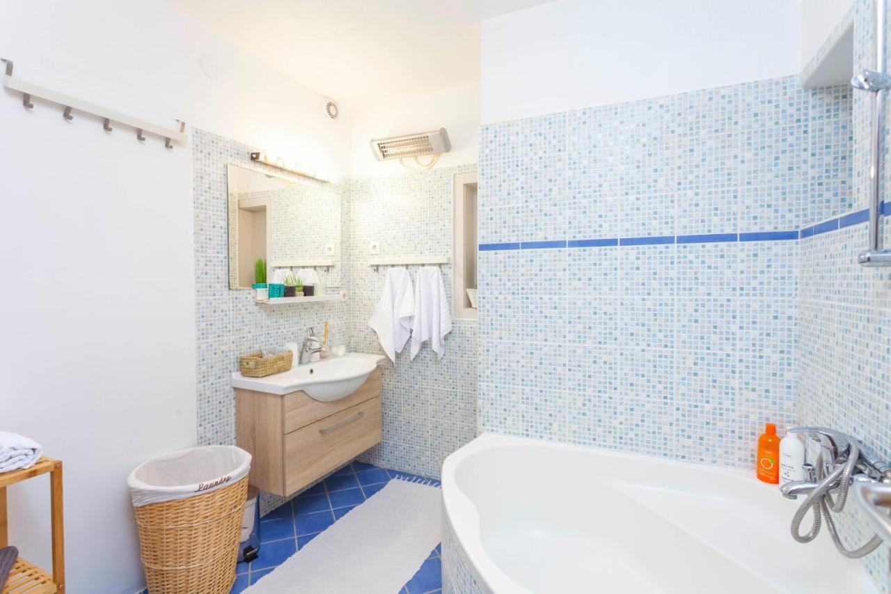 Apartment Mikula Makarska Esterno foto